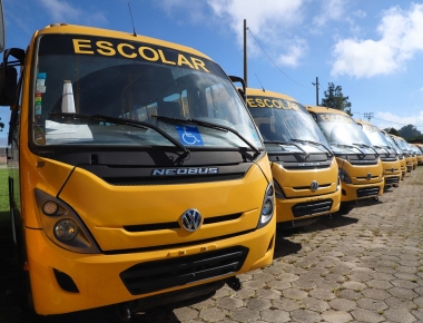 Educação recebe novo ônibus para melhorar o transporte de alunos